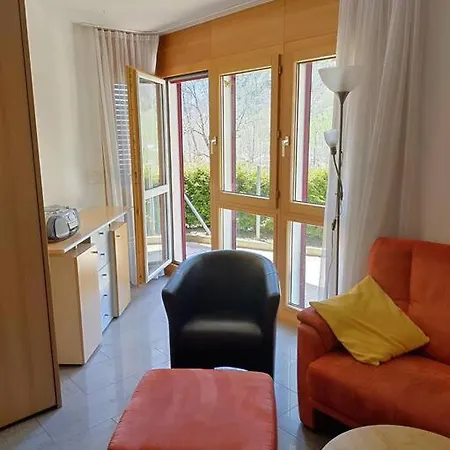 Apartment Chateau 01 *
