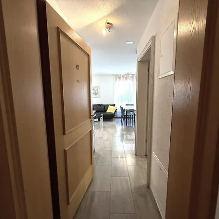 Chateau 01 لوكباد